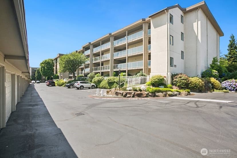 Property photo for 9715 NE Juanita Drive #B407, Kirkland photo 31