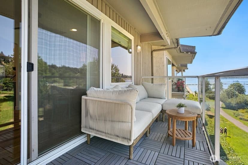 Property photo for 9715 NE Juanita Drive #B407, Kirkland photo 26
