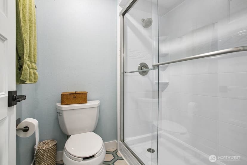 Property photo for 9715 NE Juanita Drive #B407, Kirkland photo 21