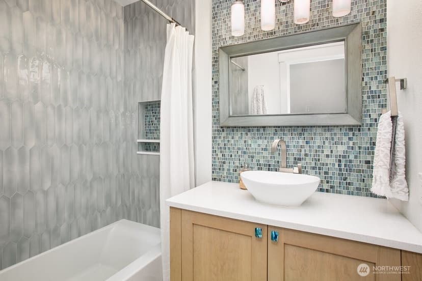 Property photo for 9715 NE Juanita Drive #B407, Kirkland photo 24
