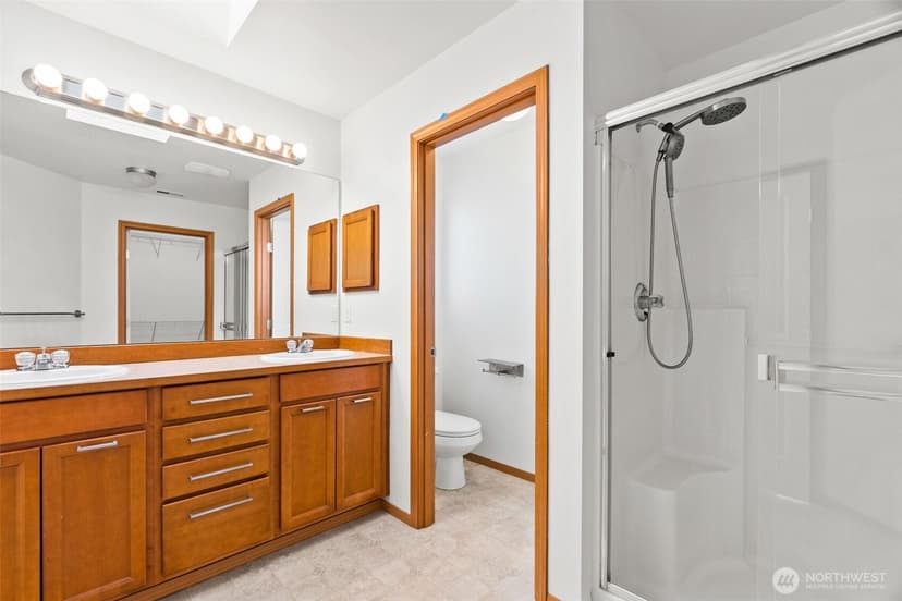 Property photo for 721 26th Avenue SW, Puyallup photo 19