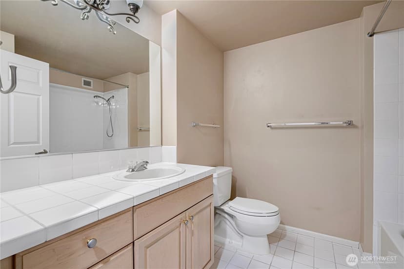 Property photo for 177 107th Avenue NE #1501, Bellevue photo 14