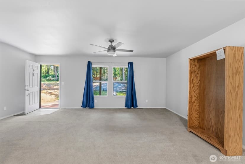 Property photo for 13420 Glenwood Road SW, Port Orchard photo 14
