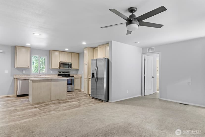 Property photo for 13420 Glenwood Road SW, Port Orchard photo 15