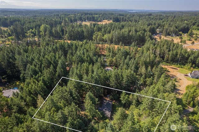Property photo for 13420 Glenwood Road SW, Port Orchard photo 3