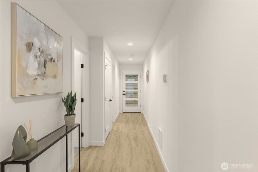 Property photo for 4420 Midvale Avenue N, Seattle photo 4