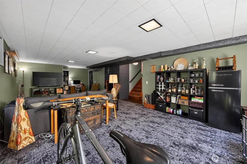 Property photo for 9219 26th Avenue SW, Seattle photo 22