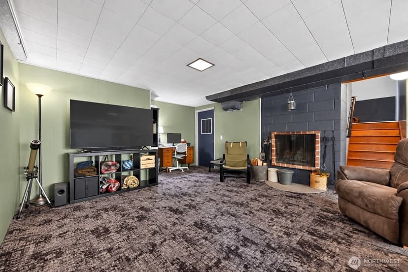 Property photo for 9219 26th Avenue SW, Seattle photo 19