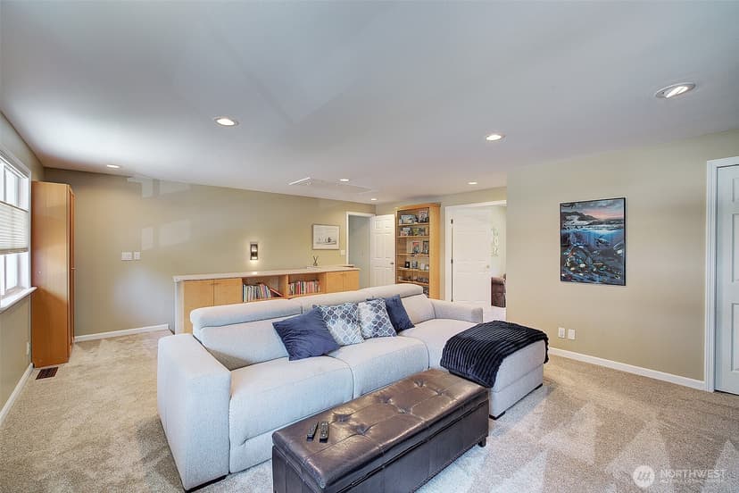 Property photo for 12104 NE 141st Street, Kirkland photo 30