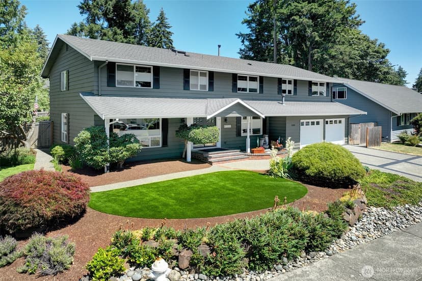 Property photo for 12104 NE 141st Street, Kirkland photo 2