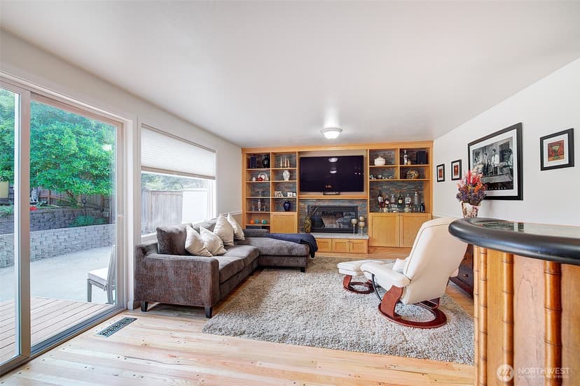Property photo for 12104 NE 141st Street, Kirkland photo 11