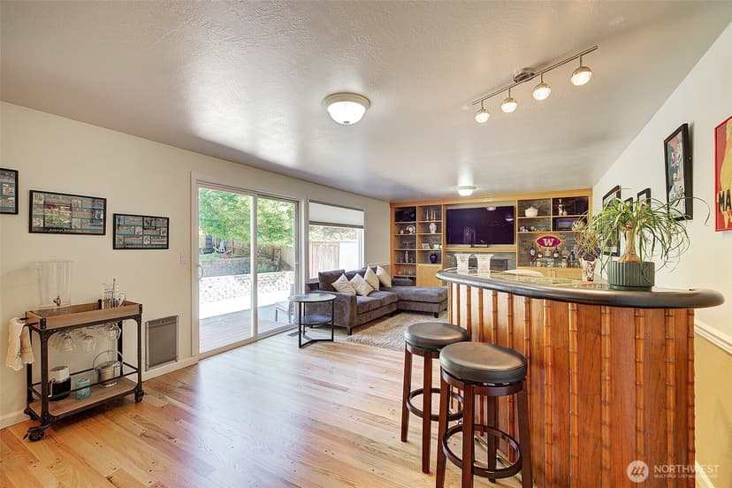 Property photo for 12104 NE 141st Street, Kirkland photo 13