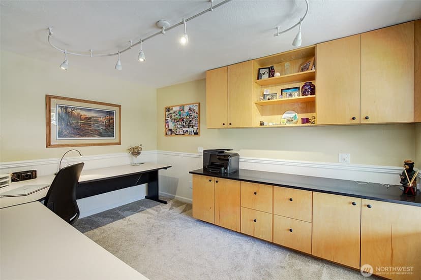 Property photo for 12104 NE 141st Street, Kirkland photo 18