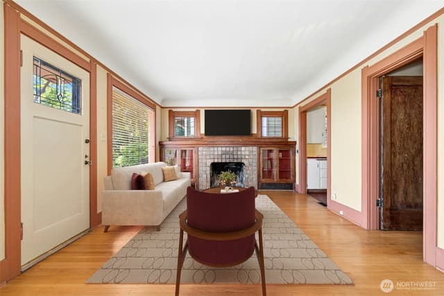 Property photo for 6505 Dayton Avenue N, Seattle photo 5