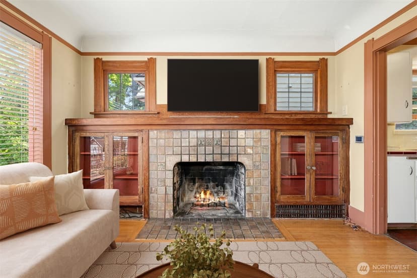 Property photo for 6505 Dayton Avenue N, Seattle photo 7