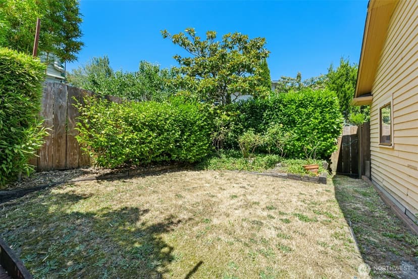 Property photo for 6505 Dayton Avenue N, Seattle photo 25