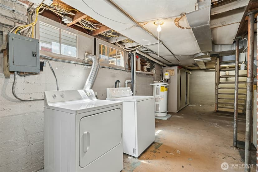 Property photo for 6505 Dayton Avenue N, Seattle photo 19