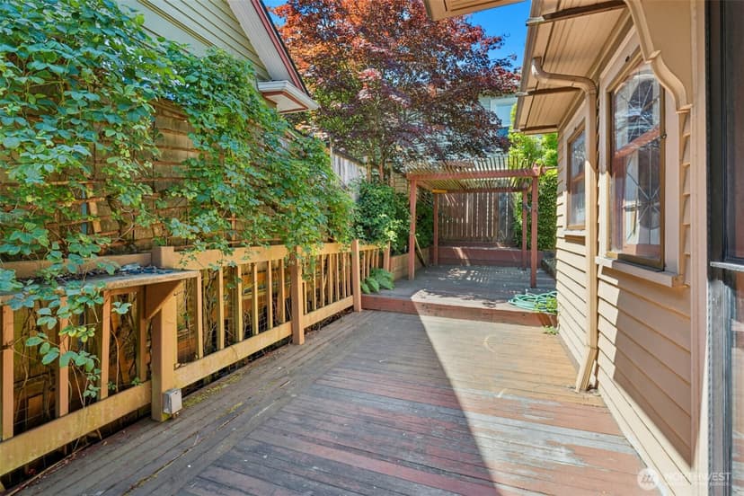 Property photo for 6505 Dayton Avenue N, Seattle photo 20