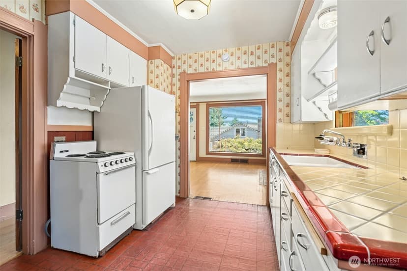 Property photo for 6505 Dayton Avenue N, Seattle photo 13