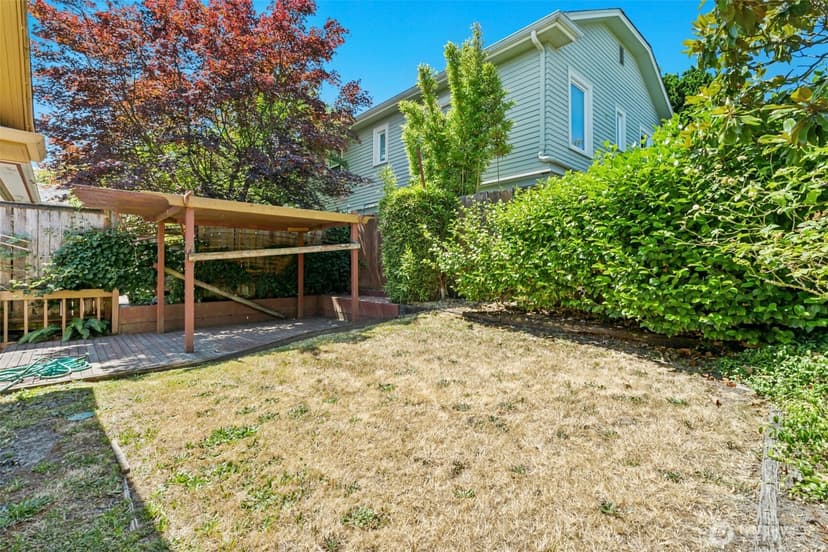 Property photo for 6505 Dayton Avenue N, Seattle photo 24