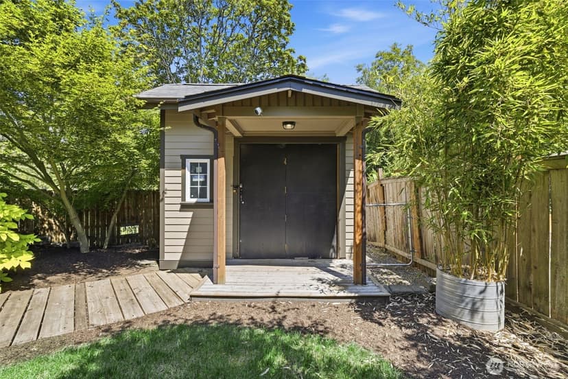Property photo for 21506 117th Avenue SE, Kent photo 28