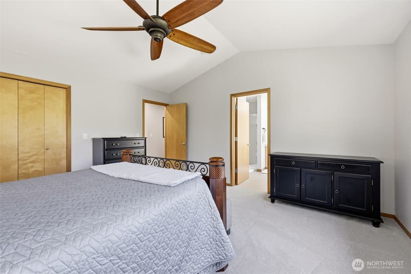Property photo for 21506 117th Avenue SE, Kent photo 14