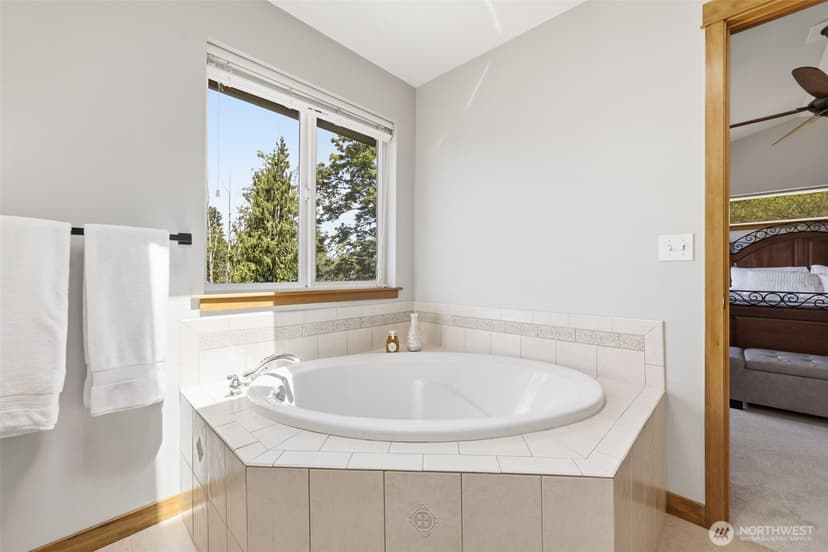 Property photo for 21506 117th Avenue SE, Kent photo 16