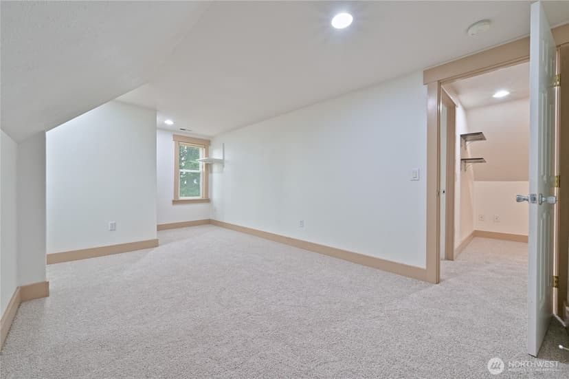 Property photo for 2134 E 14th Street, Bremerton photo 19