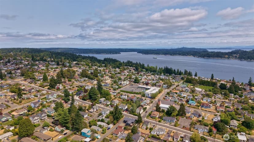 Property photo for 2134 E 14th Street, Bremerton photo 32