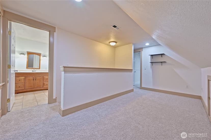Property photo for 2134 E 14th Street, Bremerton photo 16