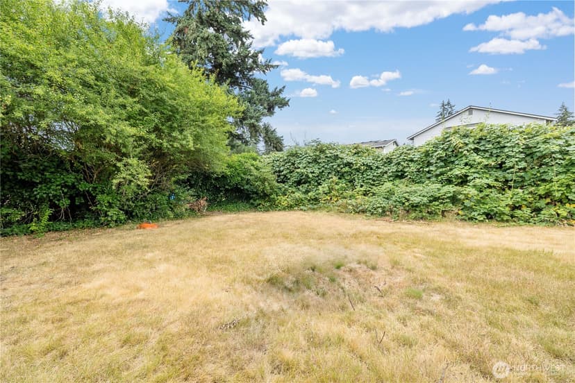 Property photo for 8316 121st Street SW, Lakewood photo 15
