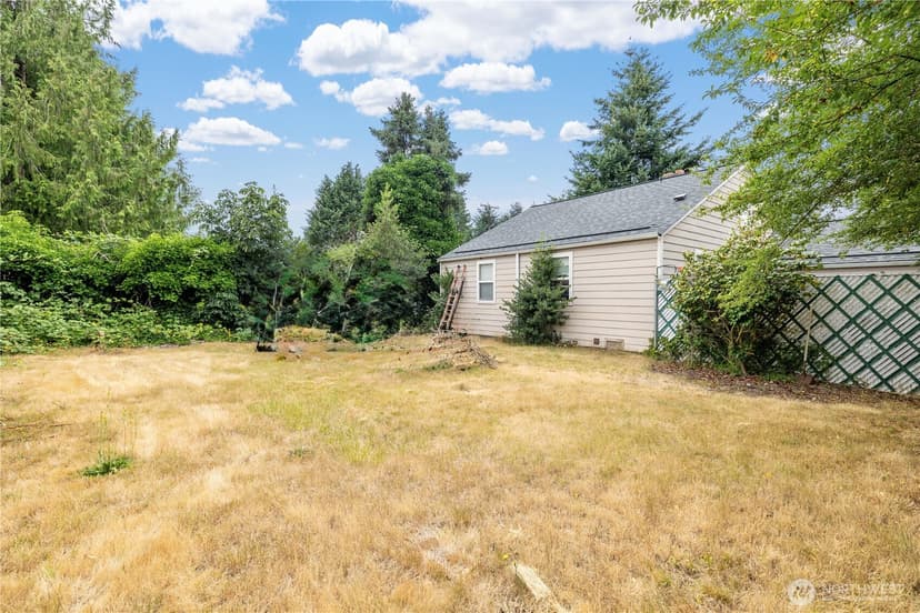 Property photo for 8316 121st Street SW, Lakewood photo 14