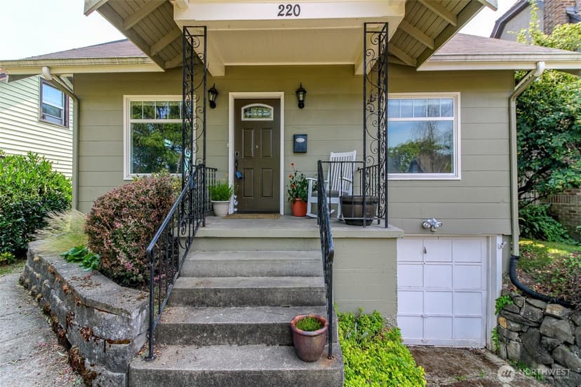 Property photo for 220 S 55th Street, Tacoma photo 3
