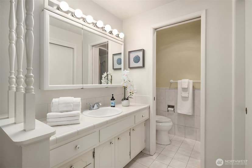 Property photo for 6116 190th Street, Kenmore photo 17