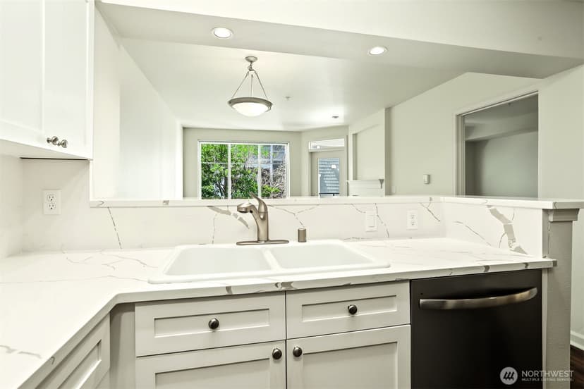 Property photo for 1525 NW 57th Street #326, Seattle photo 6