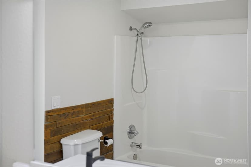 Property photo for 11418 Jovita Boulevard E, Edgewood photo 24