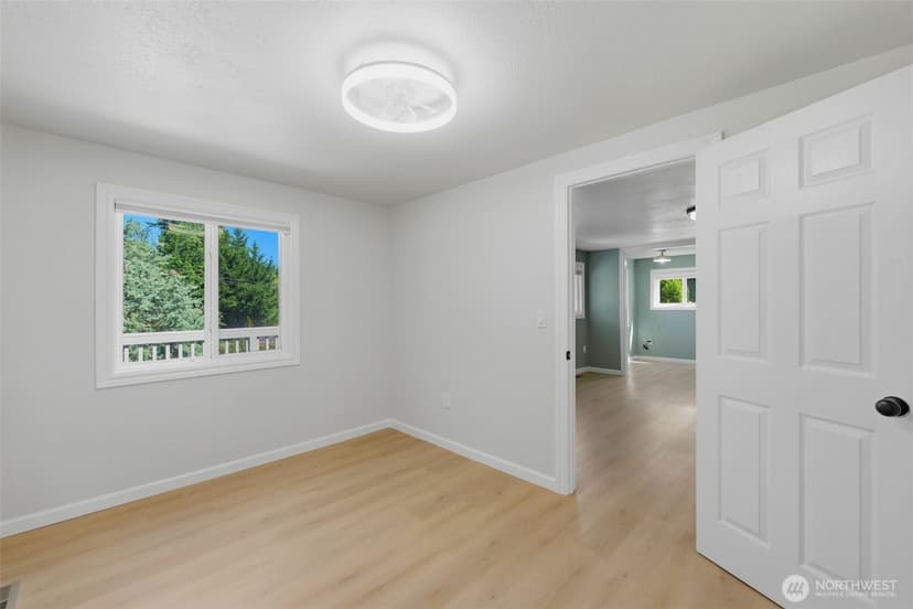 Property photo for 11418 Jovita Boulevard E, Edgewood photo 17