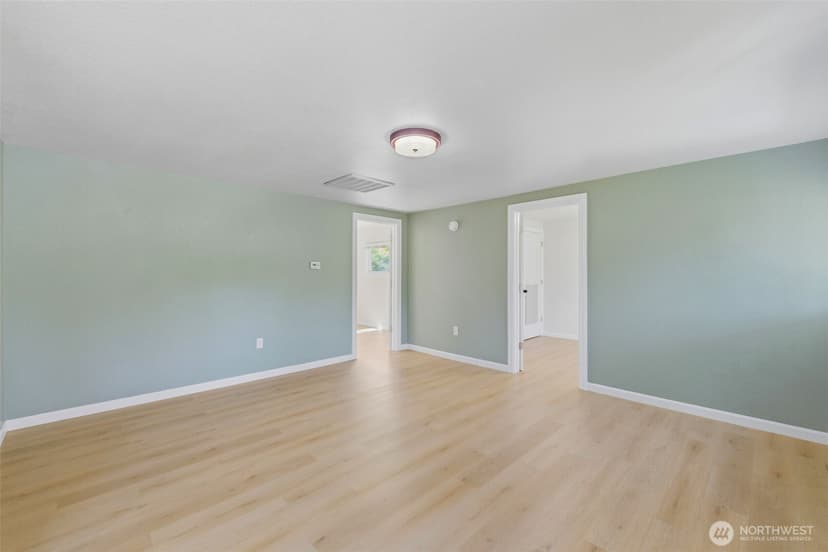 Property photo for 11418 Jovita Boulevard E, Edgewood photo 10