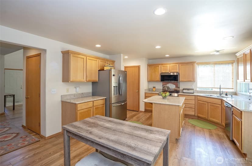 Property photo for 714 122nd Avenue Ct E, Edgewood photo 8