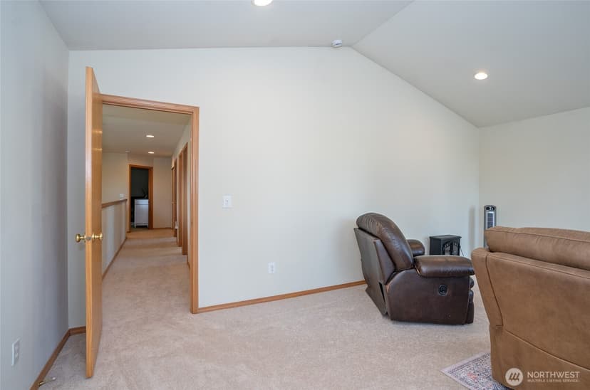 Property photo for 714 122nd Avenue Ct E, Edgewood photo 16