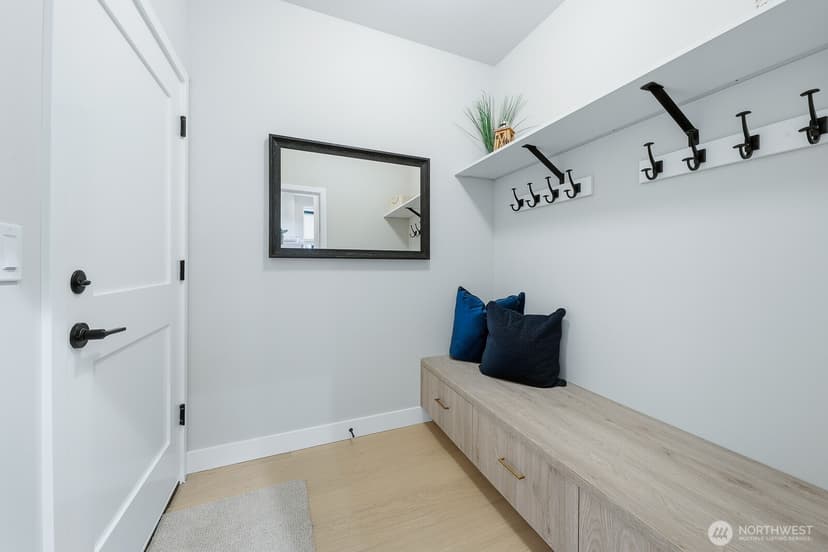 Property photo for 11217 NE 95th Street, Kirkland photo 3
