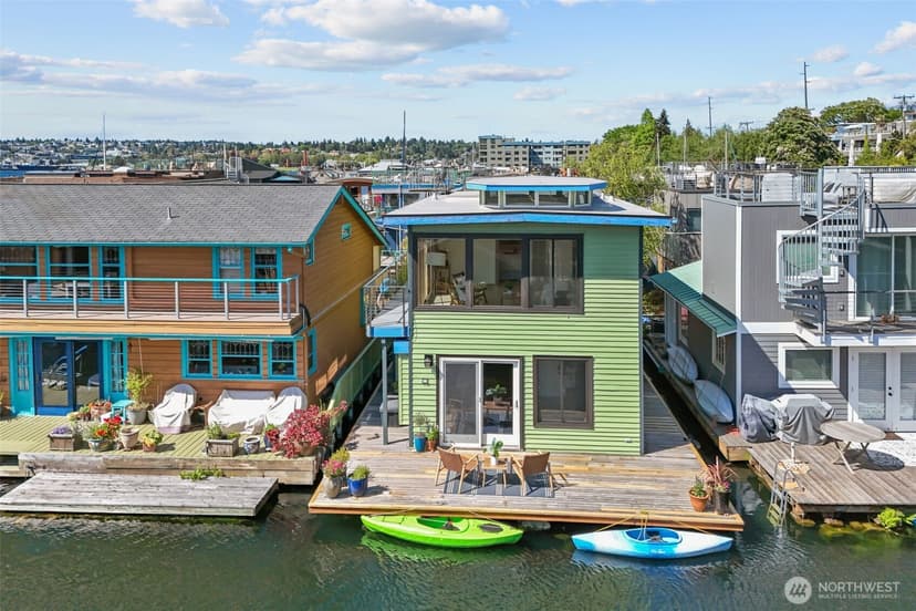 Property photo for 2025 Fairview Avenue E #E, Seattle photo 34