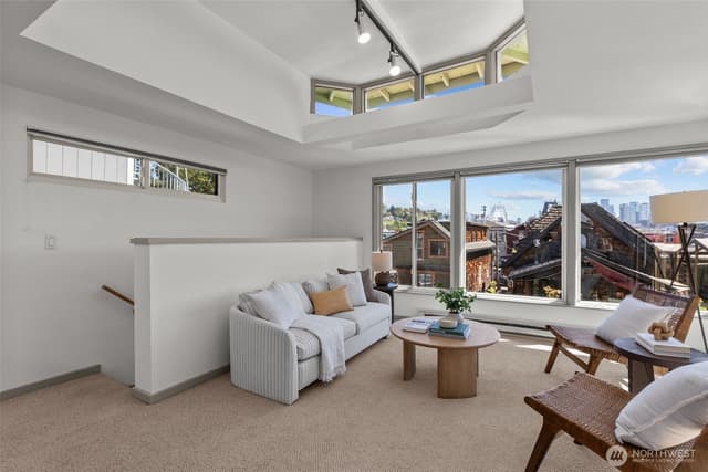 Property photo for 2025 Fairview Avenue E #E, Seattle photo 5