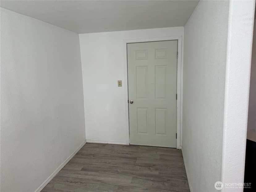 Property photo for 9201 36 Avenue S, Seattle photo 28