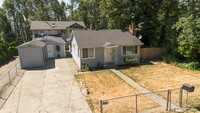 Property photo for 9201 36 Avenue S, Seattle photo 2