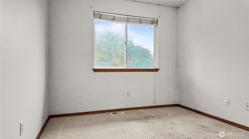 Property photo for 19601 Knoll Dr, Arlington photo 20