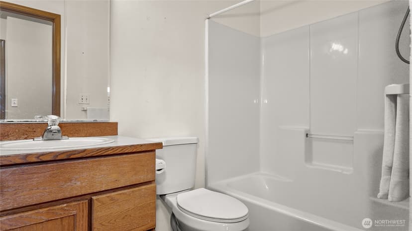 Property photo for 19601 Knoll Dr, Arlington photo 23