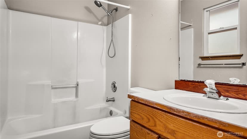 Property photo for 19601 Knoll Dr, Arlington photo 16