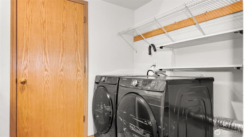 Property photo for 19601 Knoll Dr, Arlington photo 31