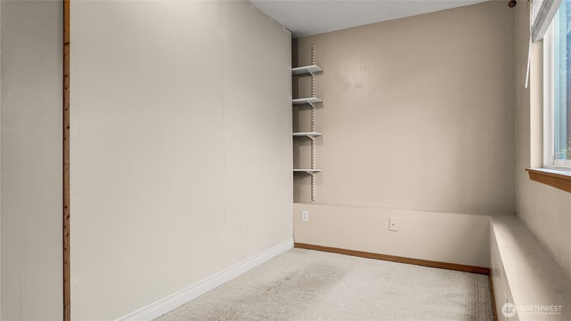 Property photo for 19601 Knoll Dr, Arlington photo 27